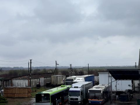 комерційна за адресою Лопатинського, 141