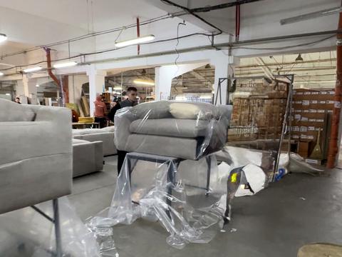 комерційна за адресою Лопатинського, 141