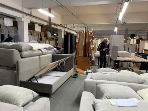 комерційна за адресою Лопатинського, 141