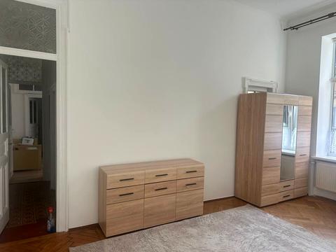 квартира за адресою Гетьмана Петра Дорошенка вул. (), 42