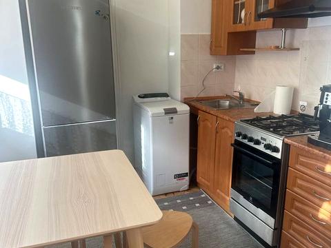 квартира за адресою Гетьмана Петра Дорошенка вул. (), 42