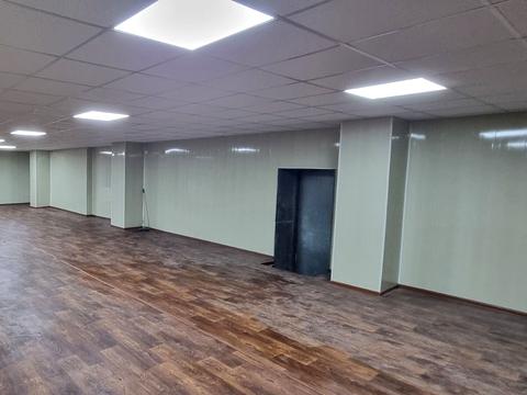 комерційна за адресою Євгена Маланюка вул. (Степана Сагайдака), 114