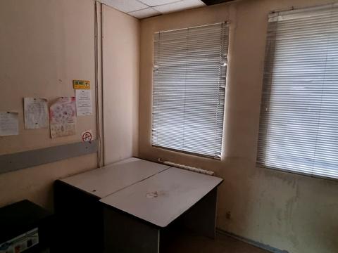 комерційна за адресою Євгена Маланюка вул. (Степана Сагайдака), 114