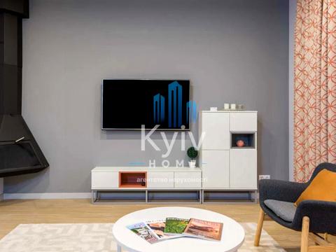 дом по адресу Велика Набережна