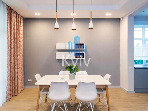 дом по адресу Велика Набережна