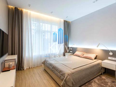 дом по адресу Велика Набережна