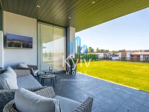 дом по адресу Велика Набережна