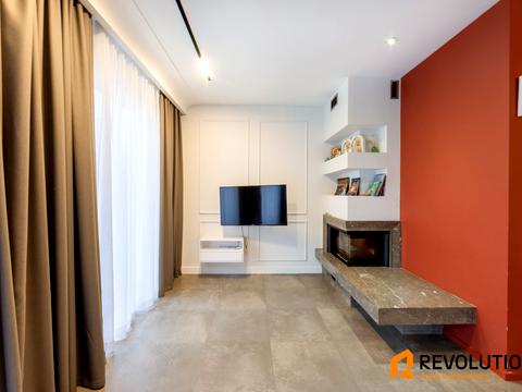 будинок за адресою 7-ма вулиця Ентузіастів, 1