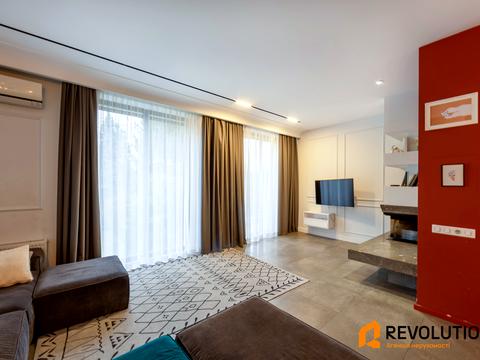 будинок за адресою 7-ма вулиця Ентузіастів, 1