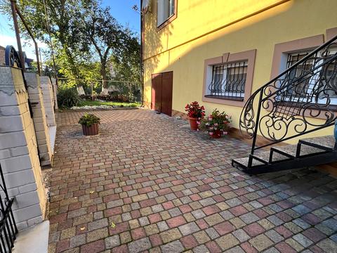 будинок за адресою Вечірня