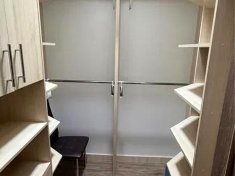 квартира по адресу Владимира Моссаковского ул. (Клари Цеткін), 7