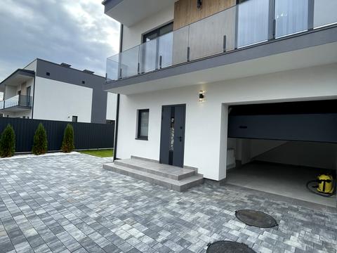 будинок за адресою Станційна, 68