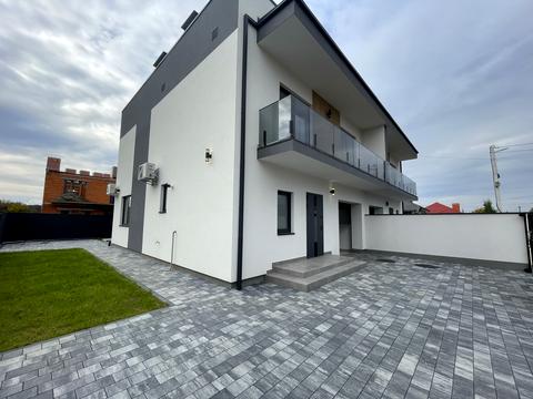 будинок за адресою Станційна, 68