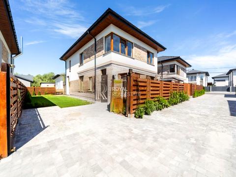 дом по адресу Жилянська