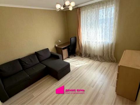 квартира за адресою Космічна вул., 3