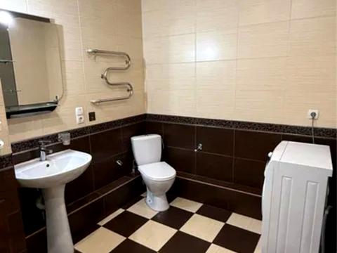 квартира за адресою Космічна вул., 3