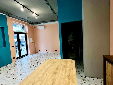 комерційна за адресою вул Вишнева, 37