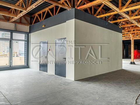 комерційна за адресою Костянтинівська вул., 66