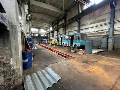 комерційна за адресою Бережанська вул., 6