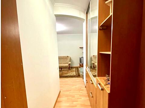 квартира за адресою Генерала Генадія Воробйова вул. (Курська), 13-Е