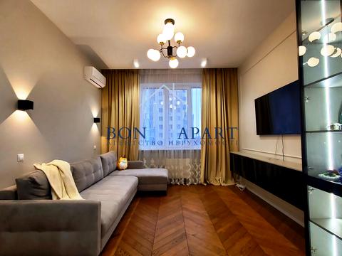 квартира за адресою Кирило-Мефодіївська вул., 2