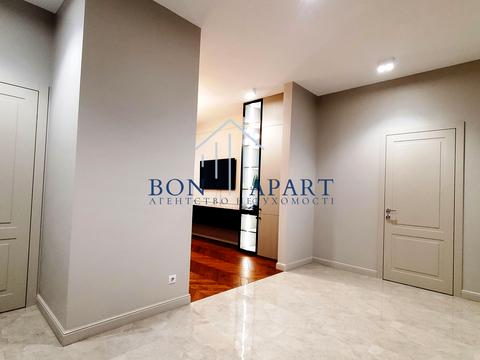 квартира за адресою Кирило-Мефодіївська вул., 2