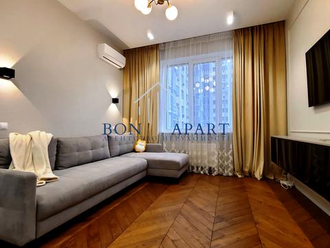 квартира за адресою Кирило-Мефодіївська вул., 2