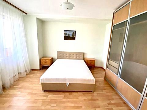 квартира за адресою Генерала Генадія Воробйова вул. (Курська), 13-Е