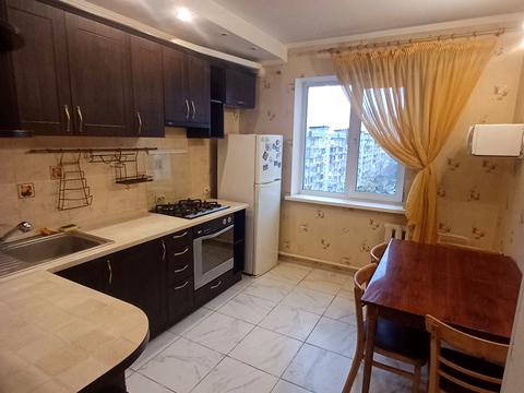 квартира за адресою Богатирська вул., 2