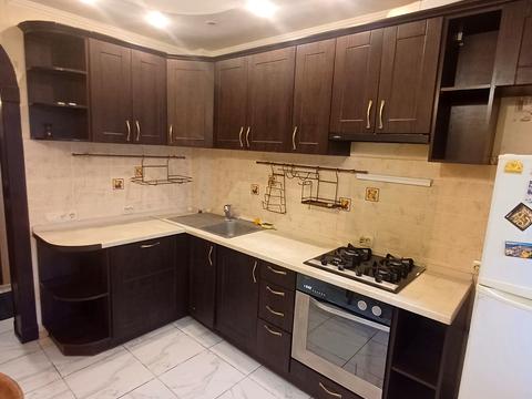 квартира за адресою Богатирська вул., 2