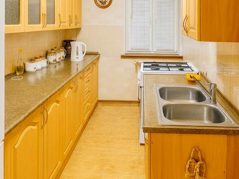 будинок за адресою Незламна вул. (Ватутіна), 16