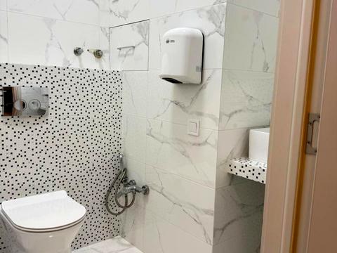 коммерческая по адресу Жилянская ул., 24