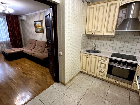 квартира по адресу Полтавская ул., 10