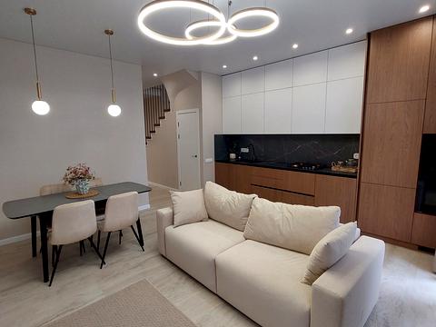 дом по адресу Макарівська ул.