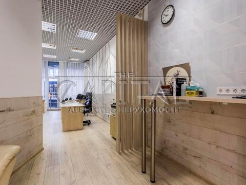 комерційна за адресою Євгена Коновальця вул. (Щорса), 36д