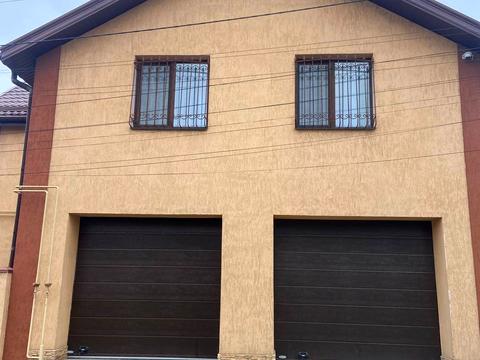 будинок за адресою Дніпро, Гаражна вул.