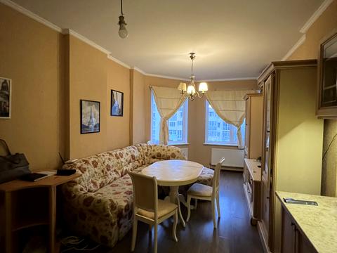 квартира за адресою Гранітна вул., 1