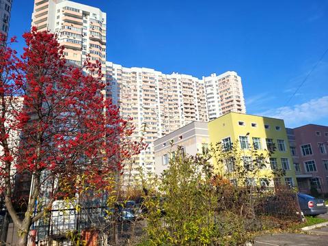 квартира по адресу Драгоманова ул., 6/1