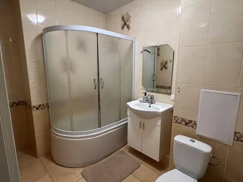 квартира по адресу Александра Мишуги ул., 2