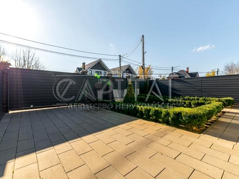 будинок за адресою Київ, Березова