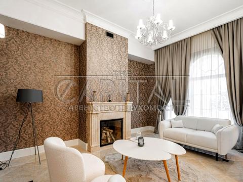 будинок за адресою Молодіжна вул.