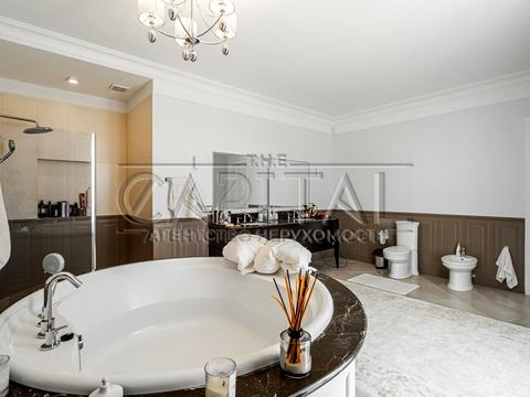 будинок за адресою Молодіжна вул.