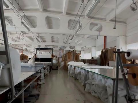 комерційна за адресою 1 Листопада вул., 10