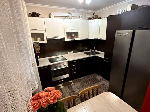 квартира за адресою Володимира Івасюка просп. (Героїв Сталінграду), 14