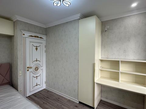 квартира за адресою Олександра Олеся вул., 10