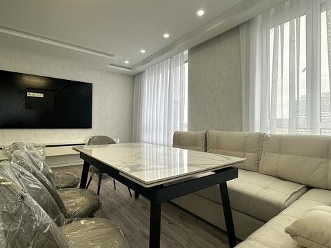 квартира за адресою Олександра Олеся вул., 10