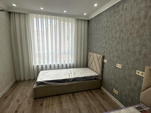 квартира за адресою Олександра Олеся вул., 10