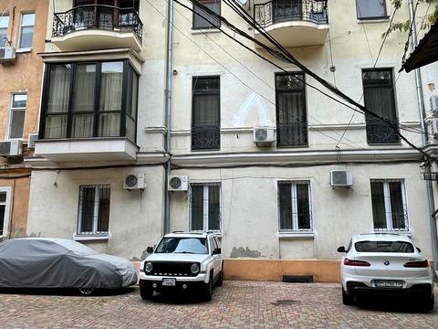 квартира по адресу Соборная пл., 2