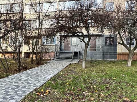 комерційна за адресою Миколи Закревського вул., 27/2