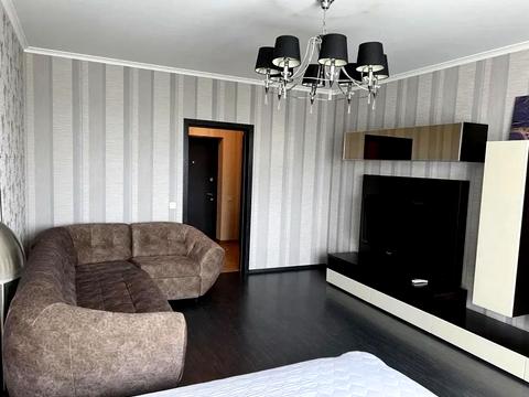 квартира за адресою Йорданська вул. (Лайоша Гавро), 1